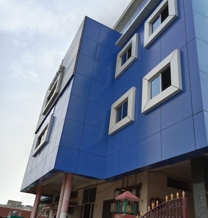 Photograph of Narayan Hospital, Gorakhpur
