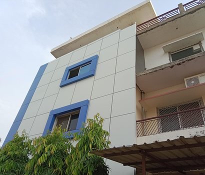 Photograph of Narayan Hospital, Gorakhpur
